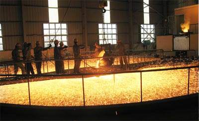 車間-2.jpg 電廠化學(xué)水處理設(shè)施防腐蝕工藝常見(jiàn)問(wèn)題及處理方式